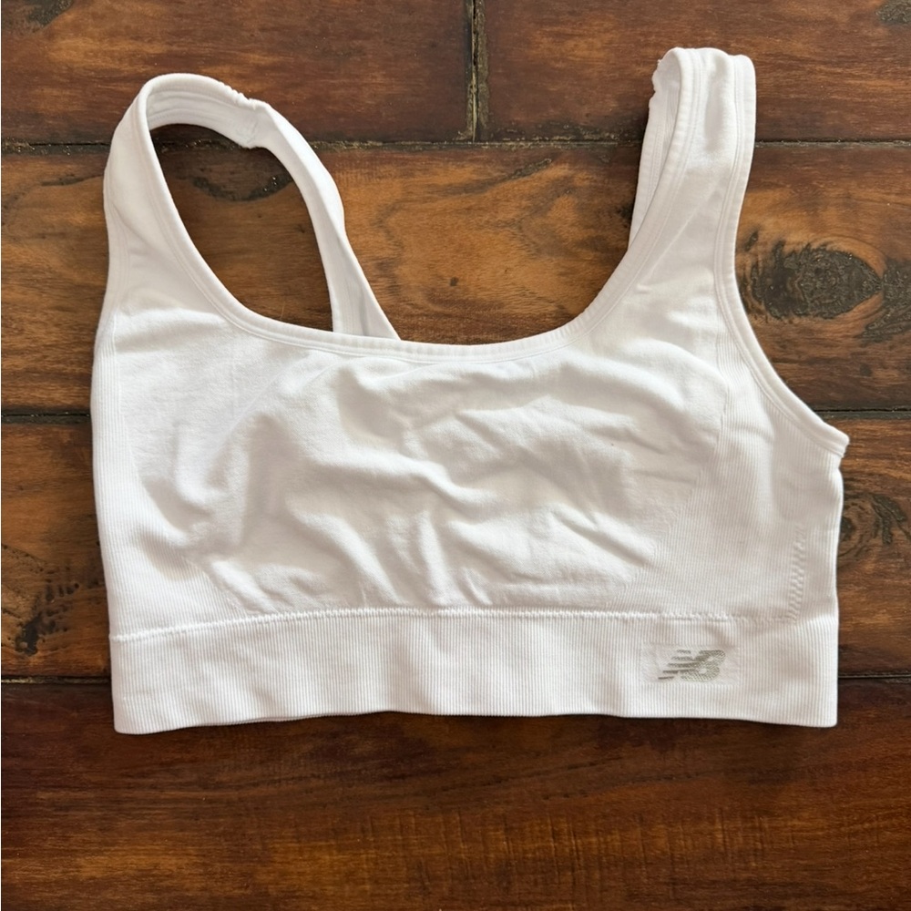 Like New New Balance Women's Classic White Sports Bra